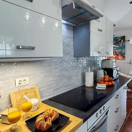 Abades Beach Home شقة