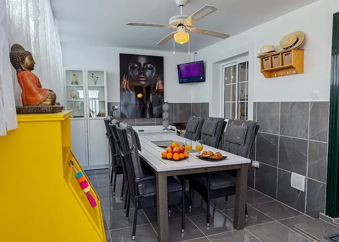 Lejlighed Abades Beach Home *